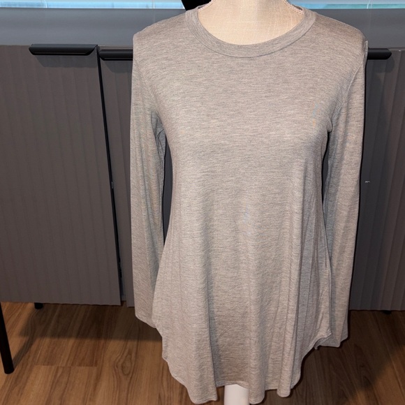 Classic Fit Crewneck T-shirt -Heather Gray - Picture 6 of 6